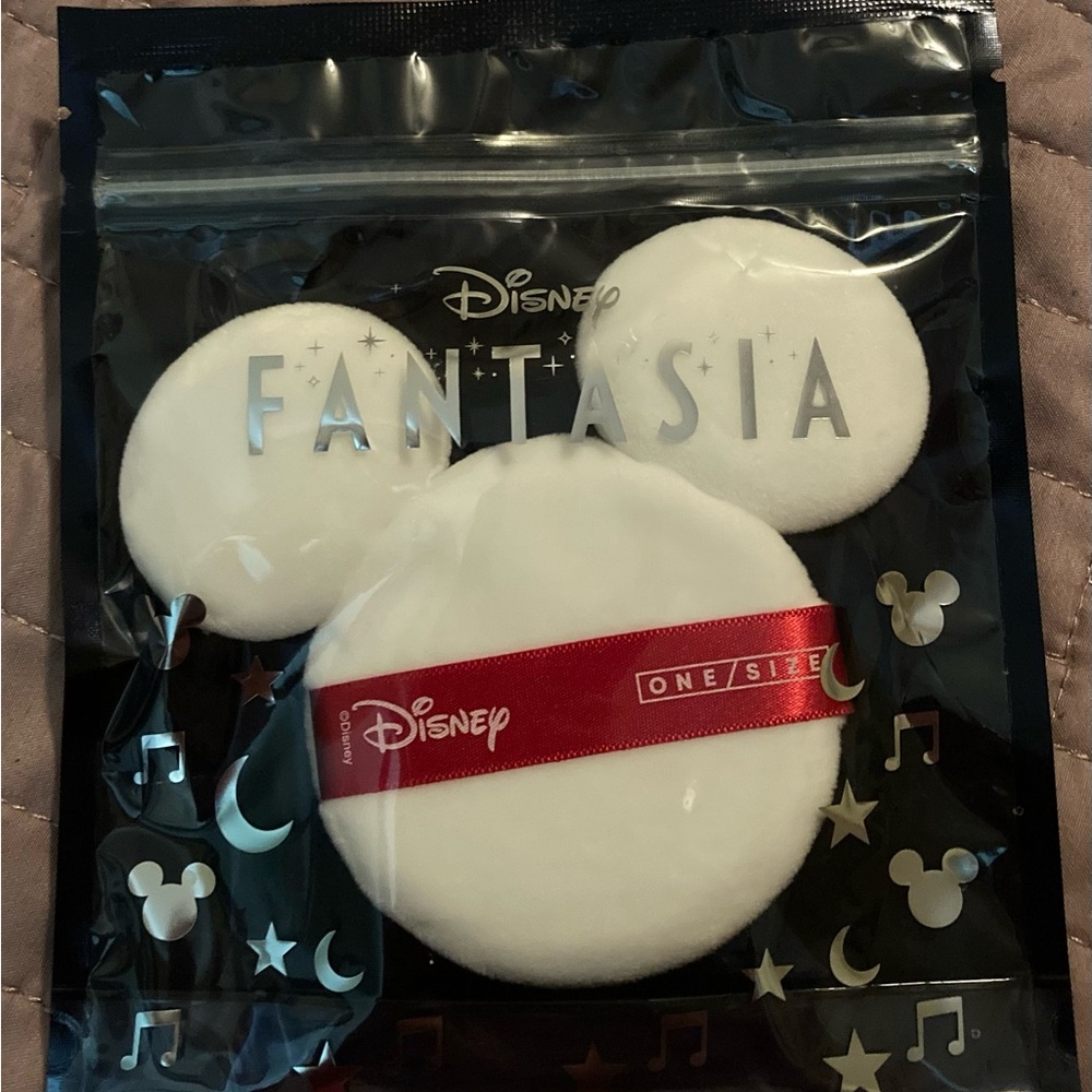 Disney Fantasia Makeup Puff Set - White and Red